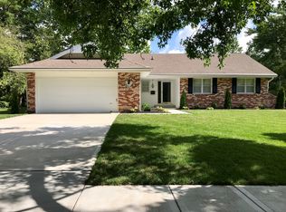 6308 W 100th St, Overland Park, KS 66212
