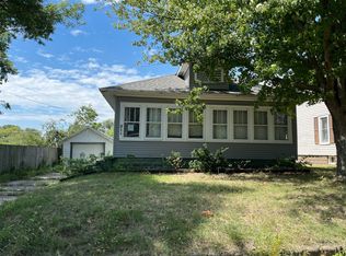 211 Birkett St, South Pekin, IL