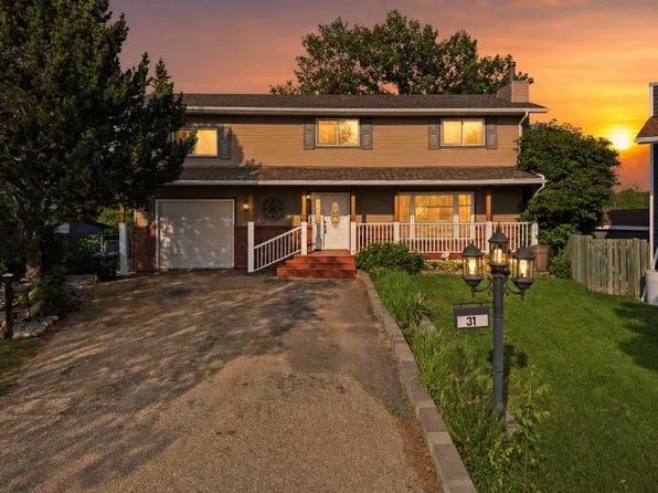 31 SW Willow Cres, Lacombe, AB T4L 1V3