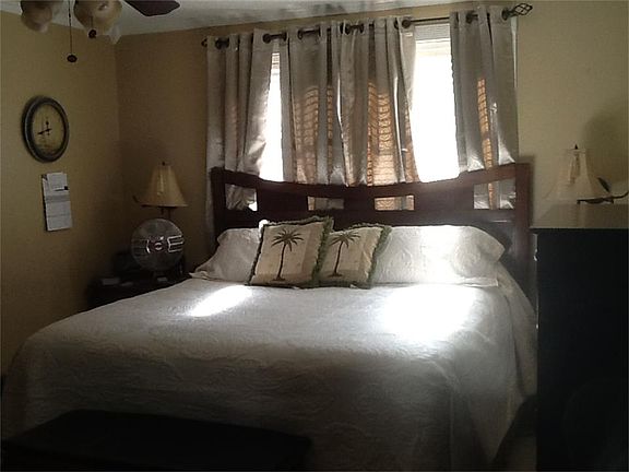 5th image of 15846 Willmore Ln