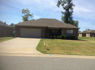 6 Golden Leaf Dr, Greenbrier, AR 72058