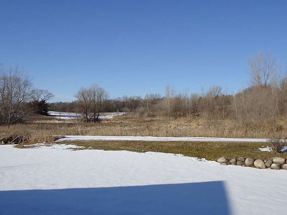 3rd image of 3815 Wehle Pl