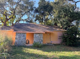 8200 N 22nd St, Tampa, FL 33604