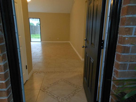 4th image of 7021 Laramie Ln
