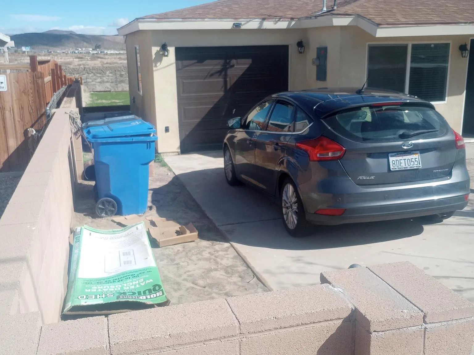 1551 Riverside Dr — Photo 3