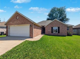 6011 S 36th St, Rogers, AR 72758