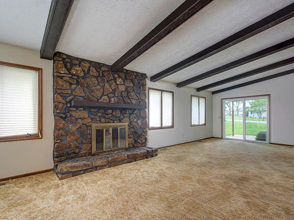 5th image of 117 W Ridgeview Dr