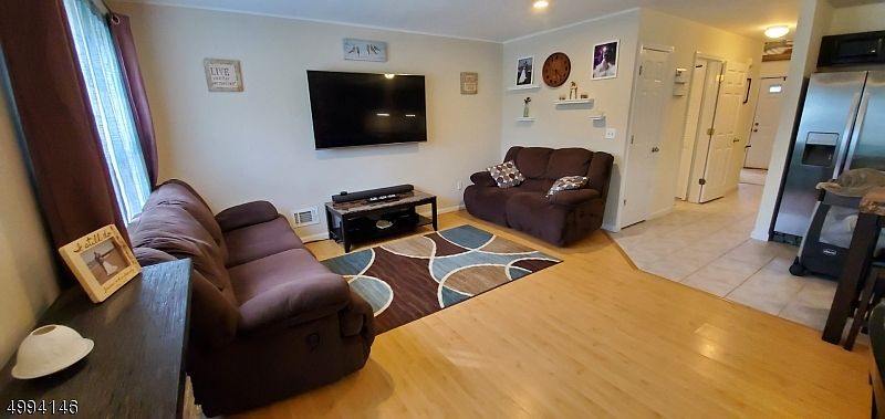1st image of 34 Beechmont Ter