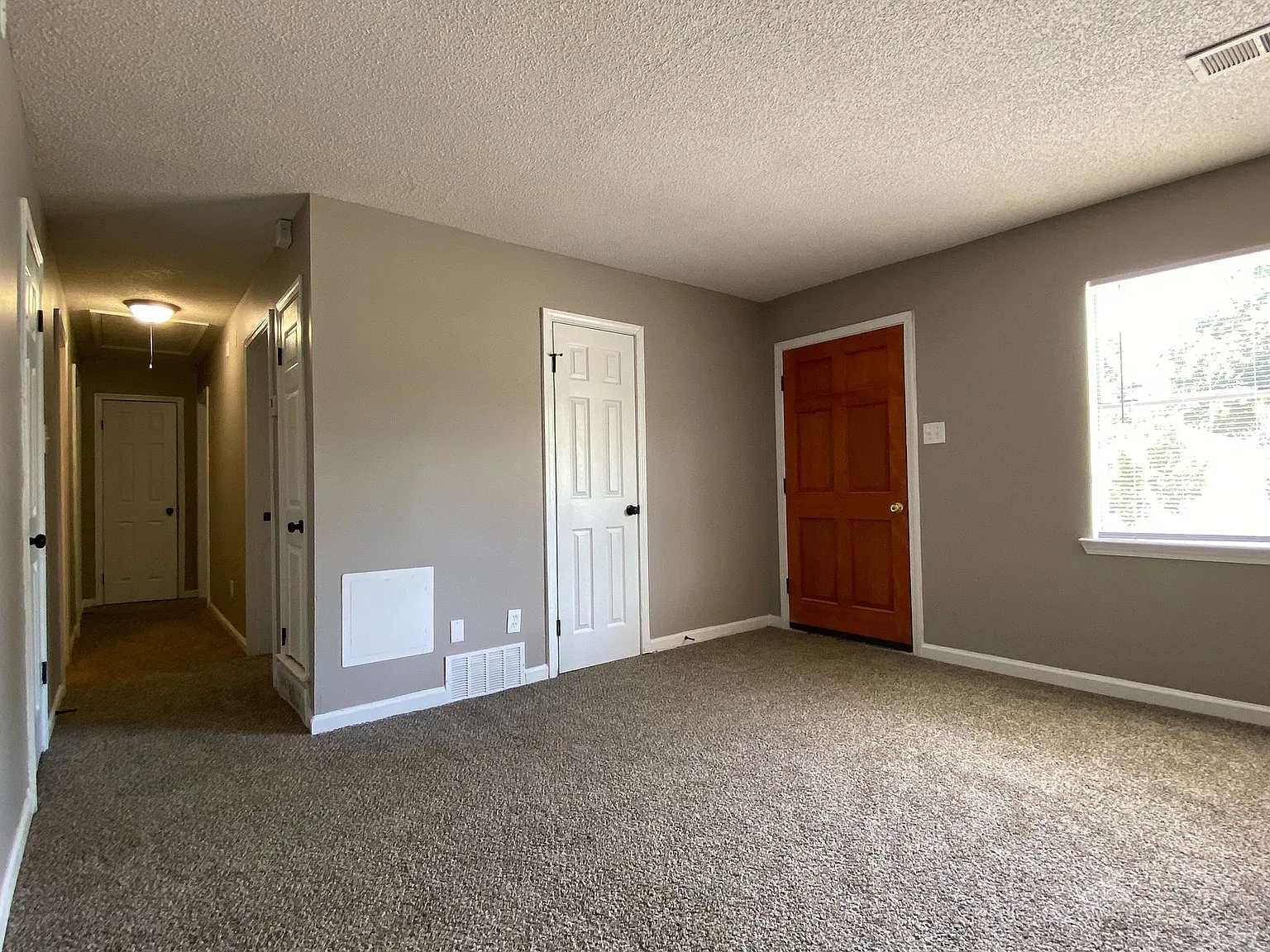 4103 Mossville St — Photo 2