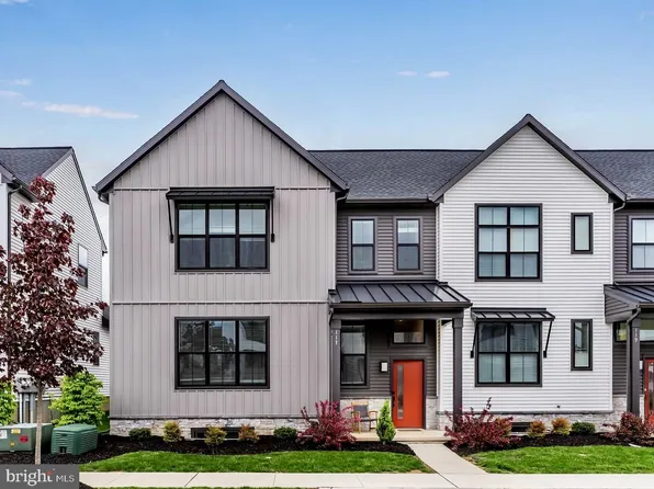 117 Larkin Dr, Mechanicsburg, PA 17055