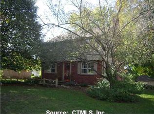 38 Cobb Hill Rd, Manchester, CT 06040