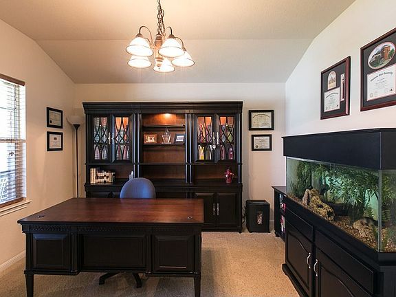 5th image of 1005 Brighton Pl