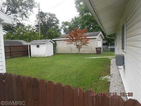 5th image of 2415 Eastfield Dr