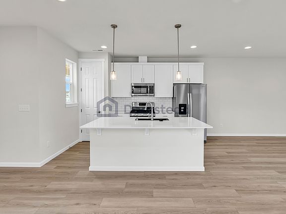 5th image of 15320 208th Ave E