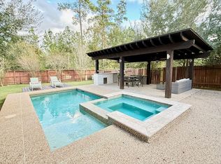 142 E Spindle Tree Cir, The Woodlands, TX 77382