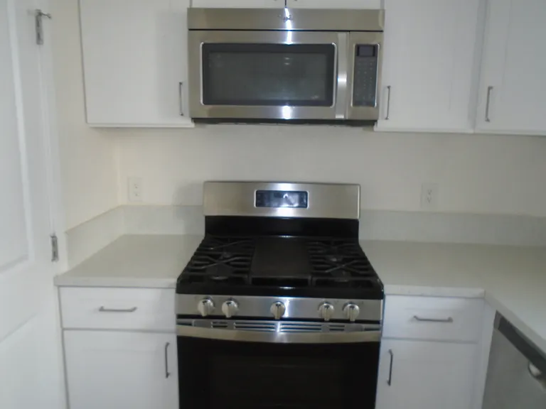 Stonewood Apartments — Photo 1