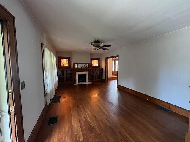1st image of 152 Fairfield Ave