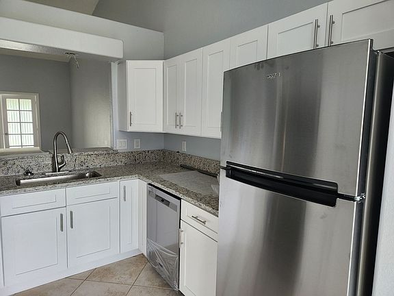 3rd image of 4738 21st St SW #0