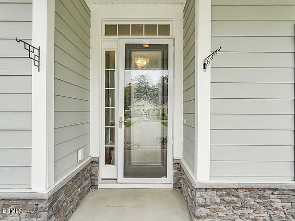 5th image of 1821 Wiregrass Way