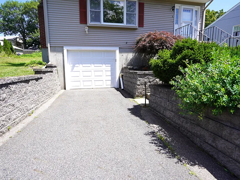 8 Mann St #8 — Photo 6