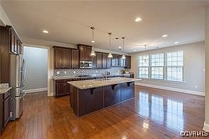 5th image of 3913 Wyatt Farm Dr