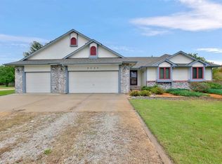 8648 S Ida St, Haysville, KS 67060