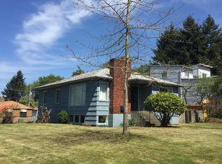 2702 NE 96th St, Seattle, WA 98115