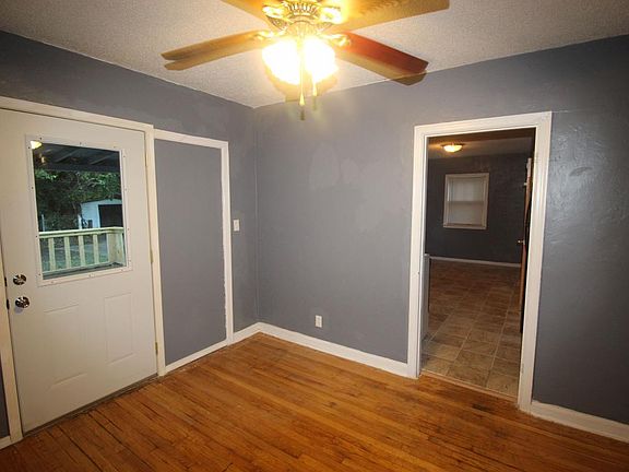 4th image of 7208 Lydia Ave