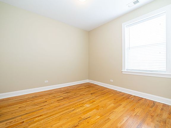 5th image of 1638-46 W Greenleaf Ave #1642-2S