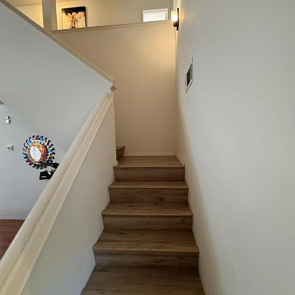 4921 Edwards Dr NE — Photo 10