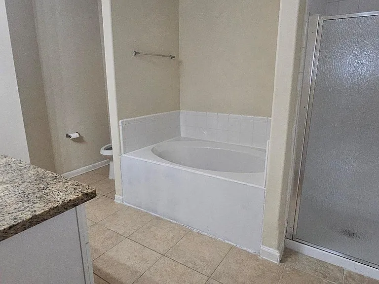 7111 Brody Ln — Photo 10