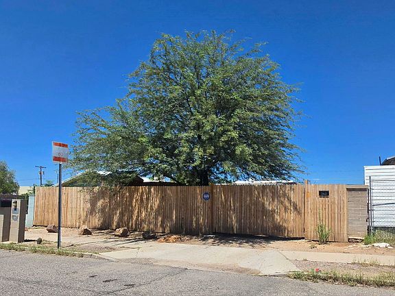 2nd image of 343 E 30th St