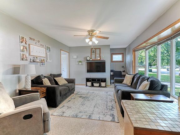 5th image of 2416 Valley Park Dr