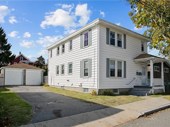 11 Whitwell Pl, Newport, RI 02840