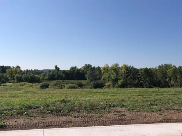 207 Woolgrass Way, Avon, MN 56310