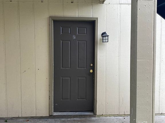 2nd image of 1336 Jade Ave #B