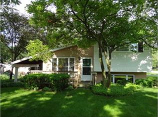1329 Santa Rosa Ave, Wheaton, IL