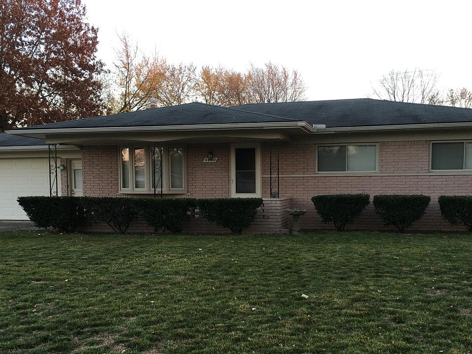 Shelby Township, Weinberger brick ranch (1500 sq. ft.) 3 bedroom, 1.5 bath.