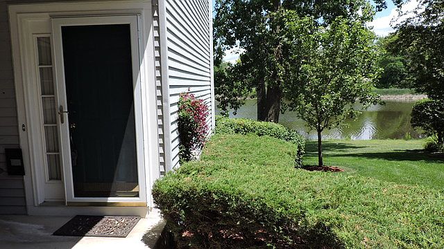 1st image of 1548 W Ethans Glen Dr