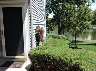 1548 W Ethans Glen Dr, Palatine, IL 60067