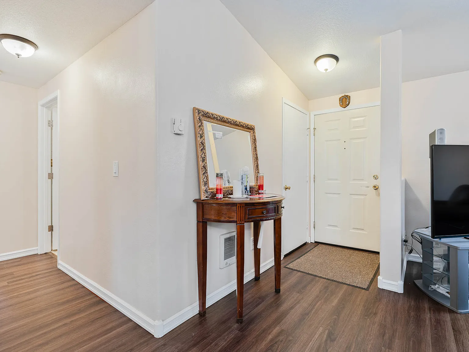 3 bed, 1446 sqft, $950 — Photo 2