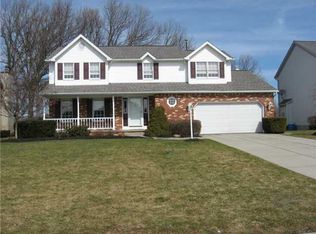 181 Independence Dr, Lockport, NY 14094