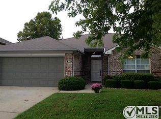 341 Stately Oak Ln, Lake Dallas, TX 75065