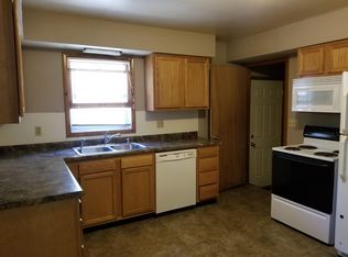 205 17th Ave W APT A, Menomonie, WI 54751
