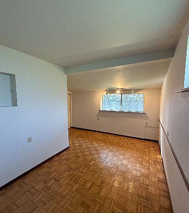 4th image of 2137 Penny Ln #B