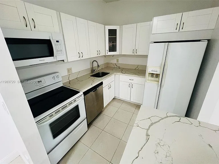 9743 W McNab Rd #209 — Photo 8