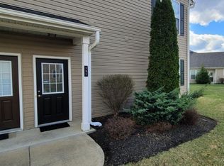 121 Woodside Park Dr, Amelia, OH 45102
