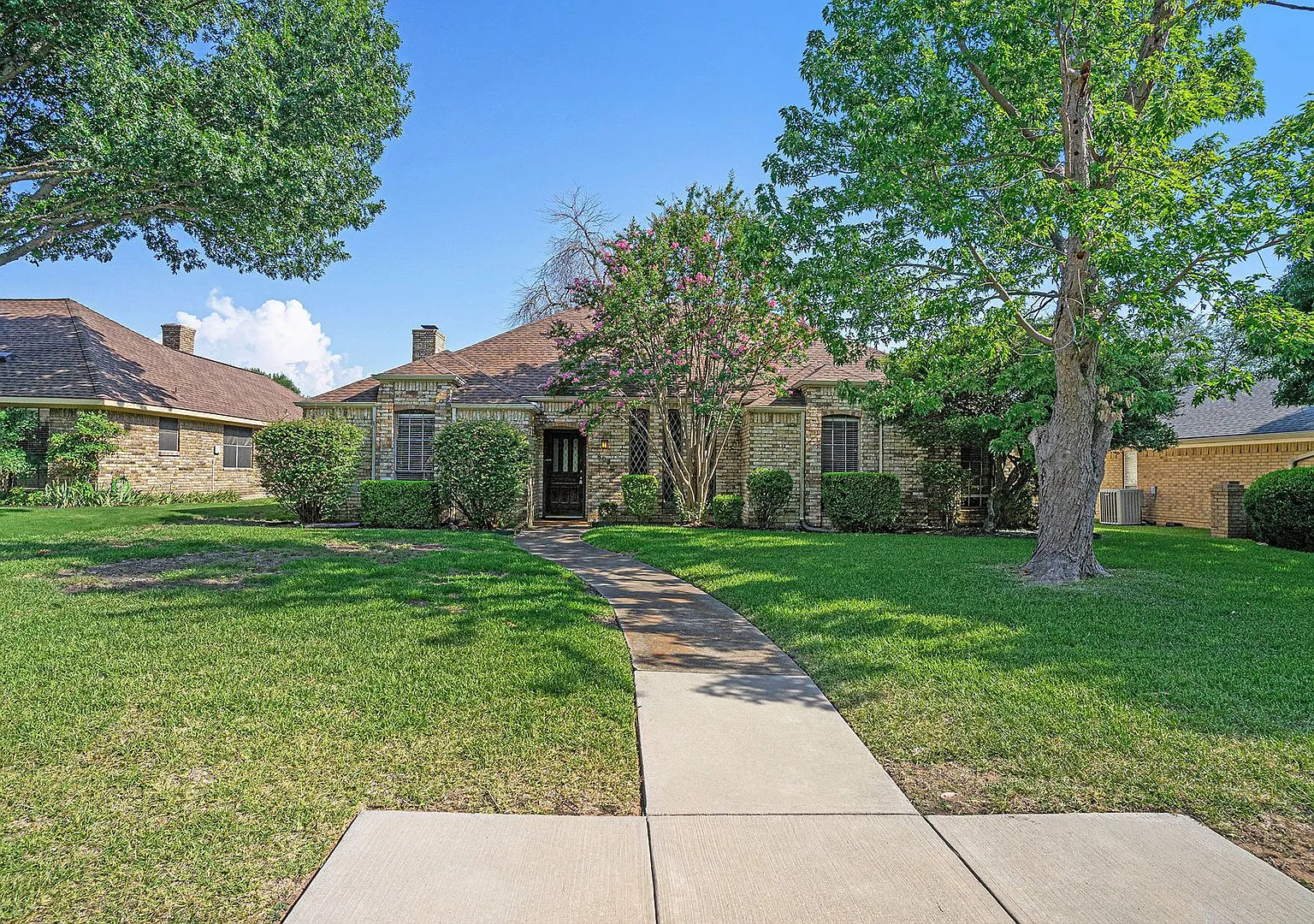 Gorgeous, Updated 3-2-2 in Allen — Photo 1