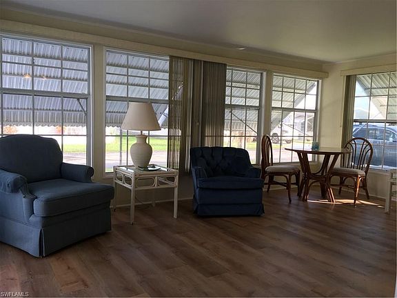 3rd image of 3354 Rainbow Ln