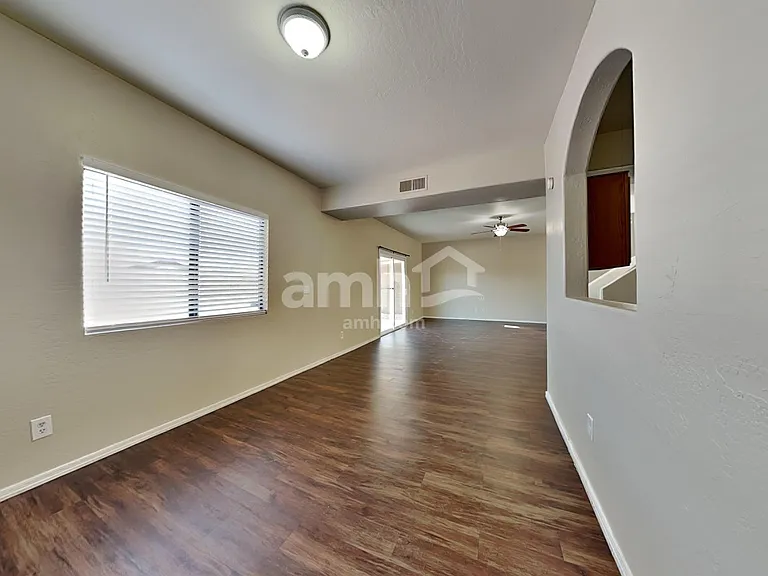 6506 S 10th Dr — Photo 5